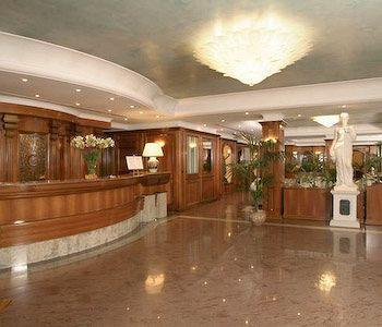 Capital Hotel 4*